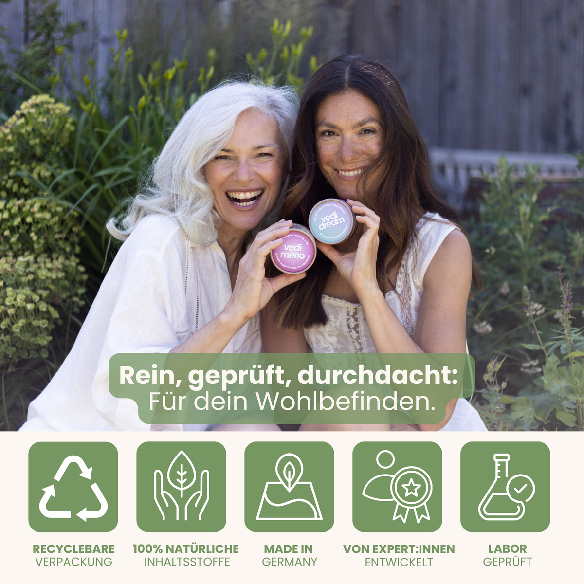Zwei lachende Frauen mit vedi meno Dosen im Garten, dazu Siegel recycelbar, natürlich, Made in Germany, laborgeprüft