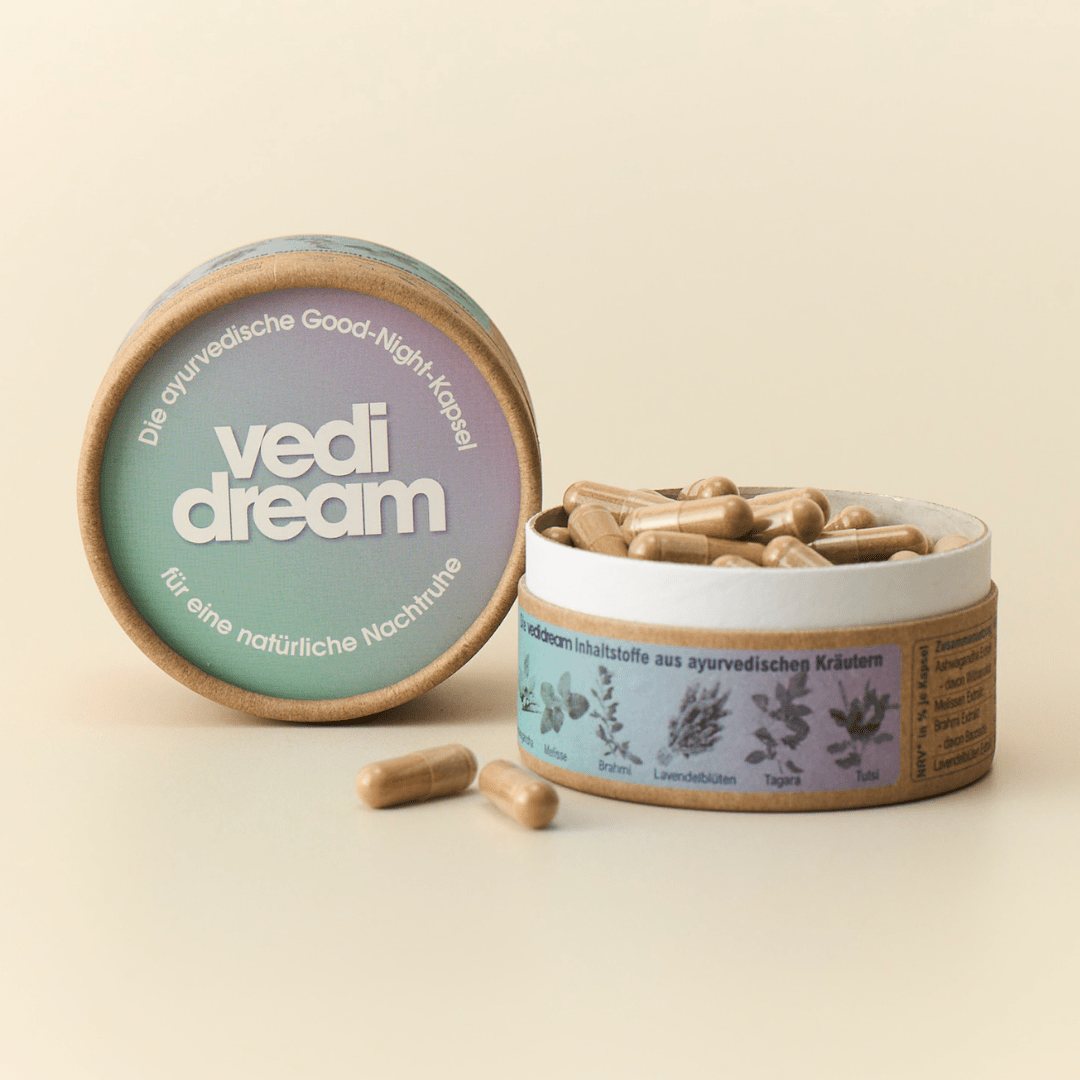 vedi dream Good-Night-Kapsel offene Dose mit Inhaltsstoffen aus ayurvedischen Kräutern für natürliche Nachtruhe sandhya